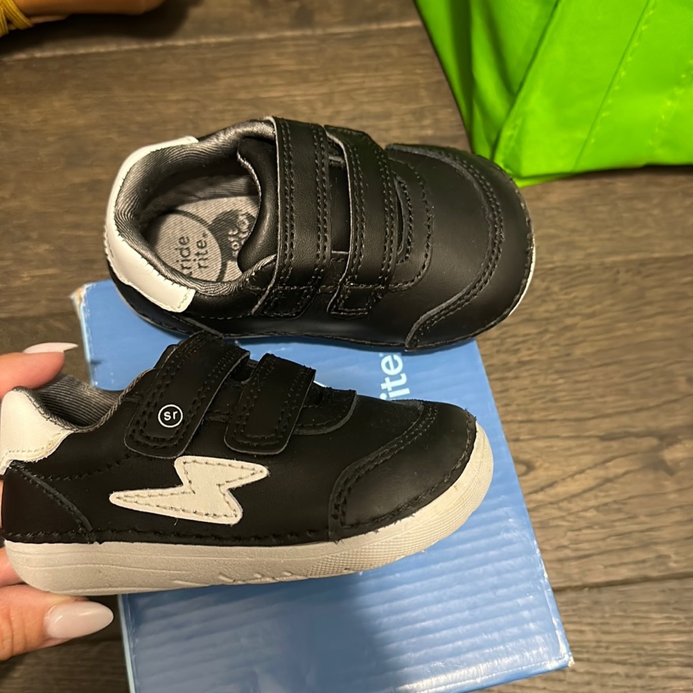 Stride Rite kennedy toddler shoes
